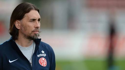 Kalah Terus, Pelatih Wolfsburg Schmidt Mundur 
